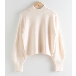 & Other Stories soft sweater ❤️🌸- Med